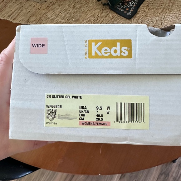 NIB Keds Champion Glitter Celebration Lace Up in White 9.5W - Picture 5 of 5